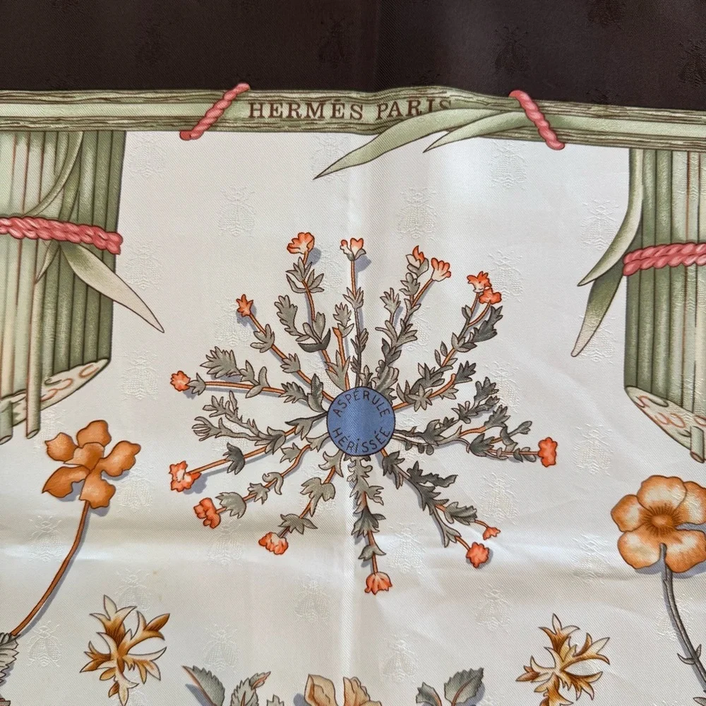 Authentic Hermes Floral Silk Scarf with Botanical Print 90x 90 cm Carre - Picture 4 of 12